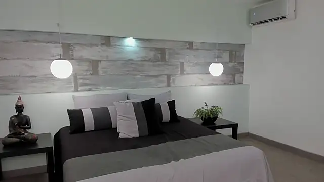 Abriil cutee online show from March 23, 2026, 4:22 pm