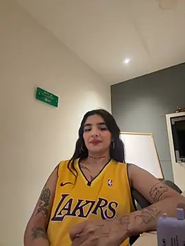 Abriil cutee online show from March 27, 2026, 4:29 pm