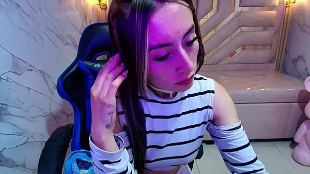 katalina r  online show from March 3, 2026, 3:01 am