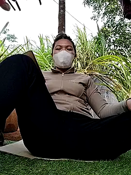 leona118 online show from April 18, 2026, 1:31 am