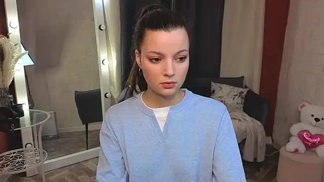 KitKatie online show from February 8, 2026, 8:56 pm