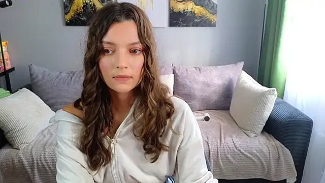 KitKatie online show from March 18, 2026, 10:07 am