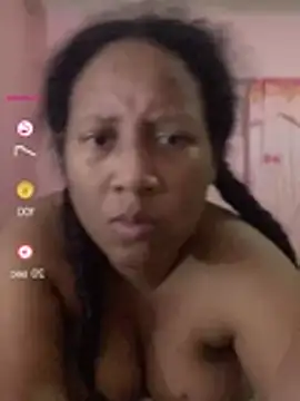 Snapshot of Eirondra_valeen chatting on June 26, 2026, 3:33 am Eirondra valeen online show from June 26, 2026, 3:33 am