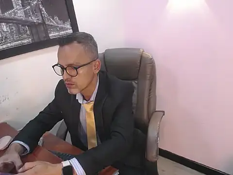 Snapshot of Oswalldo__ chatting on February 11, 2026, 11:37 am Oswalldo online show from February 11, 2026, 11:37 am