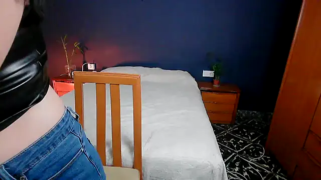 Alice Dan online show from February 5, 2026, 4:44 pm