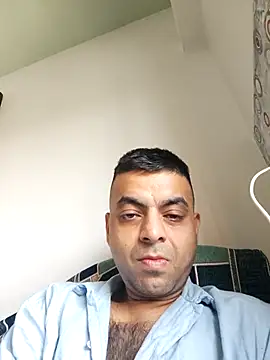 Snapshot of ashleellaunda7582 chatting on May 6, 2026, 2:51 am ashleellaunda7582 online show from May 6, 2026, 2:51 am