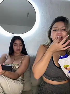 Snapshot of bebitas2_ chatting on March 19, 2026, 12:58 am bebitas2 online show from March 19, 2026, 12:58 am