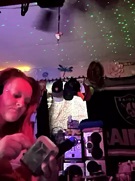 DisireAfterDark online show from February 4, 2026, 8:14 pm