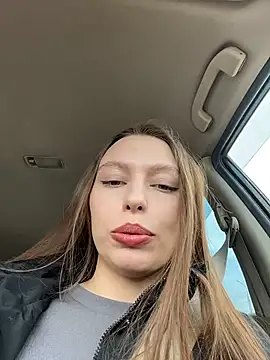 LeiaMood online show from April 14, 2026, 5:13 am