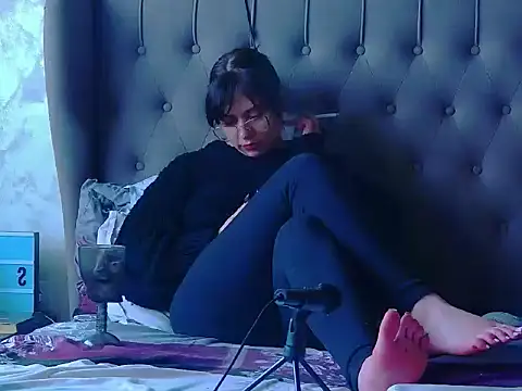 MaddyAllure online show from March 23, 2026, 9:02 am