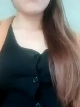 jjennyyy online show from June 15, 2026, 12:13 am