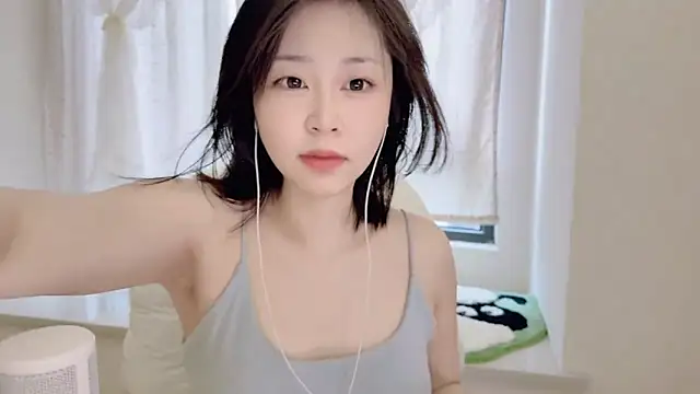 Snapshot of Onefiona chatting on July 6, 2026, 7:38 am Onefiona online show from July 6, 2026, 7:38 am