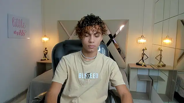 Anyelo Twink online show from March 9, 2026, 2:21 pm