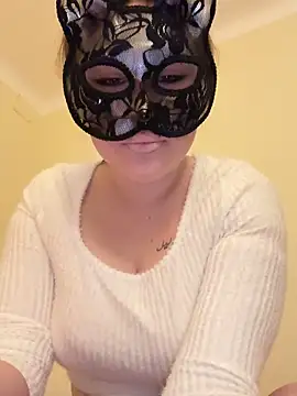 lilichipie online show from February 2, 2026, 12:15 pm