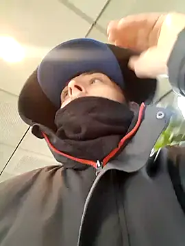 80julien online show from February 20, 2026, 1:22 pm