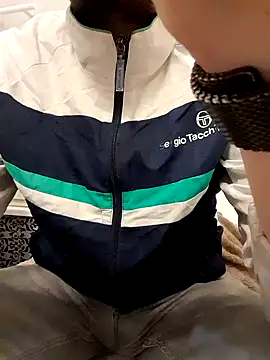 80julien online show from April 2, 2026, 6:27 pm