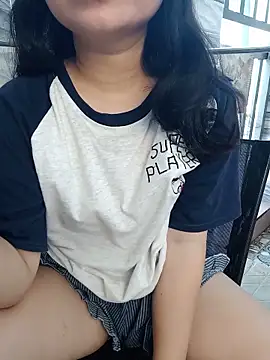 EnzxMoon02 online show from May 25, 2026, 5:57 am