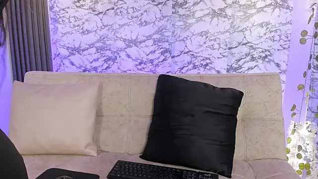 soffi joness23 online show from March 17, 2026, 6:55 pm