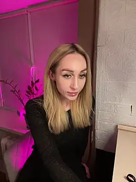 AnesaKis online show from April 17, 2026, 11:41 pm