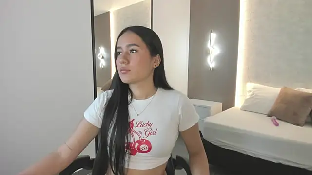 mia slora online show from May 21, 2026, 12:12 pm