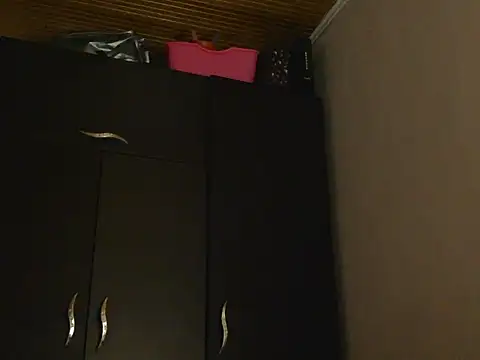 OriannaWolf online show from January 14, 2026, 1:11 am