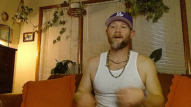 Snapshot of marcus_graves_13 chatting on February 10, 2026, 1:43 am marcus graves 13 online show from February 10, 2026, 1:43 am