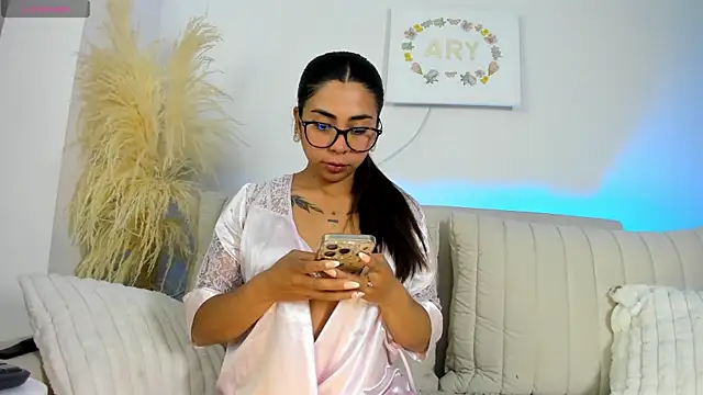  Sweet ary online show from May 8, 2026, 11:10 pm