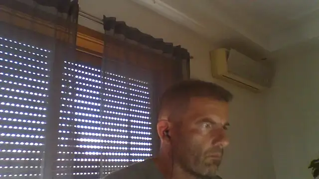 Snapshot of _grj1 chatting on August 2, 2026, 3:21 pm grj1 online show from August 2, 2026, 3:21 pm