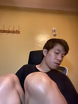 asian guy67 online show from February 5, 2026, 4:39 am