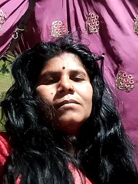 Snapshot of Hot_di97 chatting on February 22, 2026, 9:46 pm Hot di97 online show from February 22, 2026, 9:46 pm