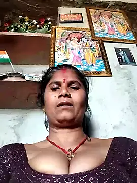 Hot di97 online show from March 31, 2026, 8:59 am