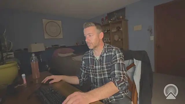 chrisw8140 online show from May 10, 2026, 3:44 am