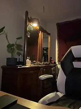 Snapshot of JoeyBlazy chatting on April 7, 2026, 1:33 pm JoeyBlazy online show from April 7, 2026, 1:33 pm