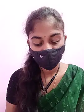 Snapshot of Tamil_Hot_RoyalQueen chatting on June 2, 2026, 12:23 am Tamil Hot RoyalQueen online show from June 2, 2026, 12:23 am