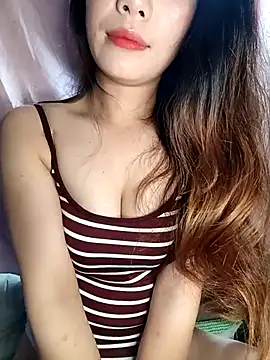 Snapshot of -Likin- chatting on January 13, 2026, 12:32 pm -Likin- online show from January 13, 2026, 12:32 pm