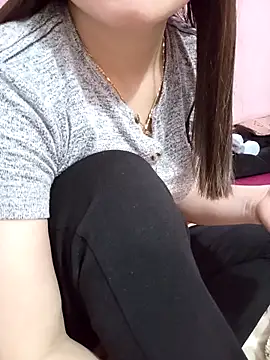 Snapshot of Phoebe-e chatting on March 2, 2026, 5:08 am Phoebe-e online show from March 2, 2026, 5:08 am