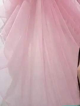 Snapshot of Phoebe-e chatting on April 3, 2026, 11:58 pm Phoebe-e online show from April 3, 2026, 11:58 pm