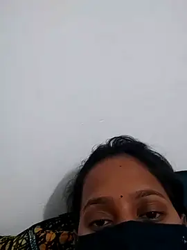 Snapshot of me-leela chatting on March 25, 2026, 1:33 am me-leela online show from March 25, 2026, 1:33 am