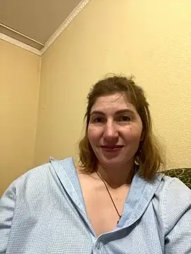 Snapshot of _Crystal_2 chatting on January 18, 2026, 5:06 pm Crystal 2 online show from January 18, 2026, 5:06 pm