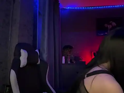 Kelliy Moon online show from February 3, 2026, 8:25 pm