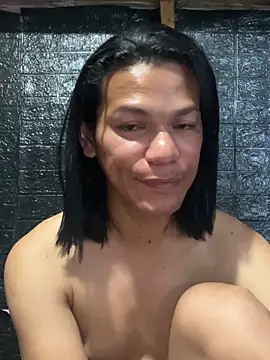 HugeAgatha online show from March 22, 2026, 10:46 pm