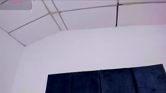 Snapshot of april_jones05 chatting on July 17, 2026, 12:23 pm april jones05 online show from July 17, 2026, 12:23 pm
