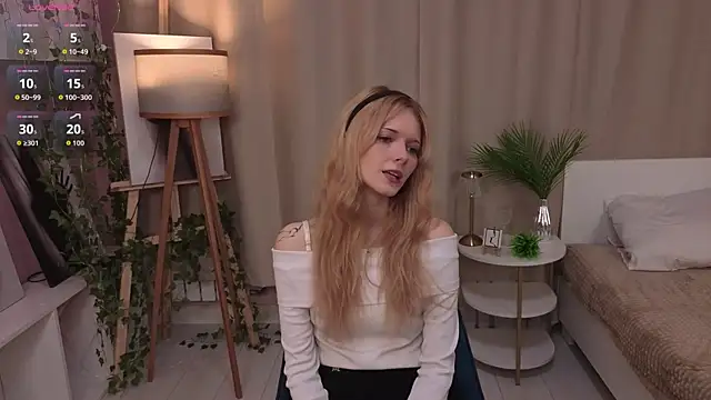 JuanaSumma online show from April 13, 2026, 6:08 am