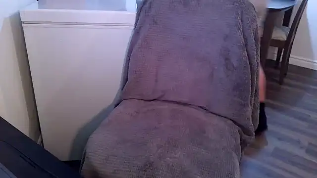 Snapshot of Greyd333 chatting on June 3, 2026, 11:10 pm Greyd333 online show from June 3, 2026, 11:10 pm