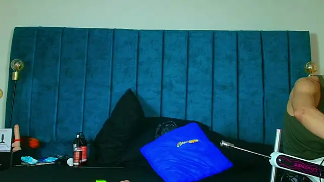 Ethan Briggs  online show from April 2, 2026, 3:48 am