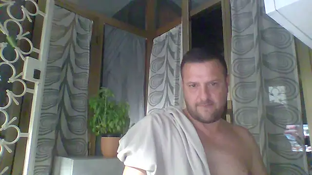 ROMASSAGGEXXX online show from June 4, 2026, 11:11 pm