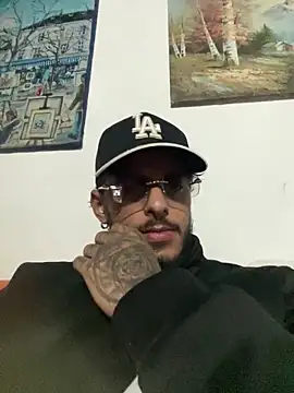 Snapshot of liyamjunior chatting on February 7, 2026, 2:37 am liyamjunior online show from February 7, 2026, 2:37 am