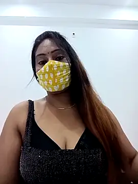 Your-Sasha7 online show from April 13, 2026, 7:03 am