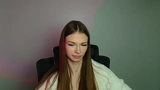 Snapshot of Lina_Loveuu chatting on February 18, 2026, 12:34 pm Lina Loveuu online show from February 18, 2026, 12:34 pm