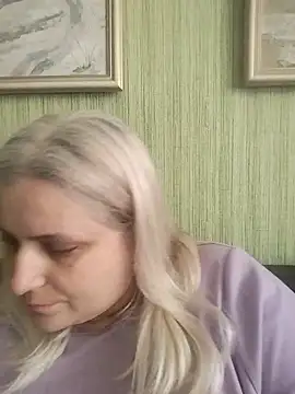 Snapshot of NyushaLollipop chatting on May 7, 2026, 10:42 am NyushaLollipop online show from May 7, 2026, 10:42 am